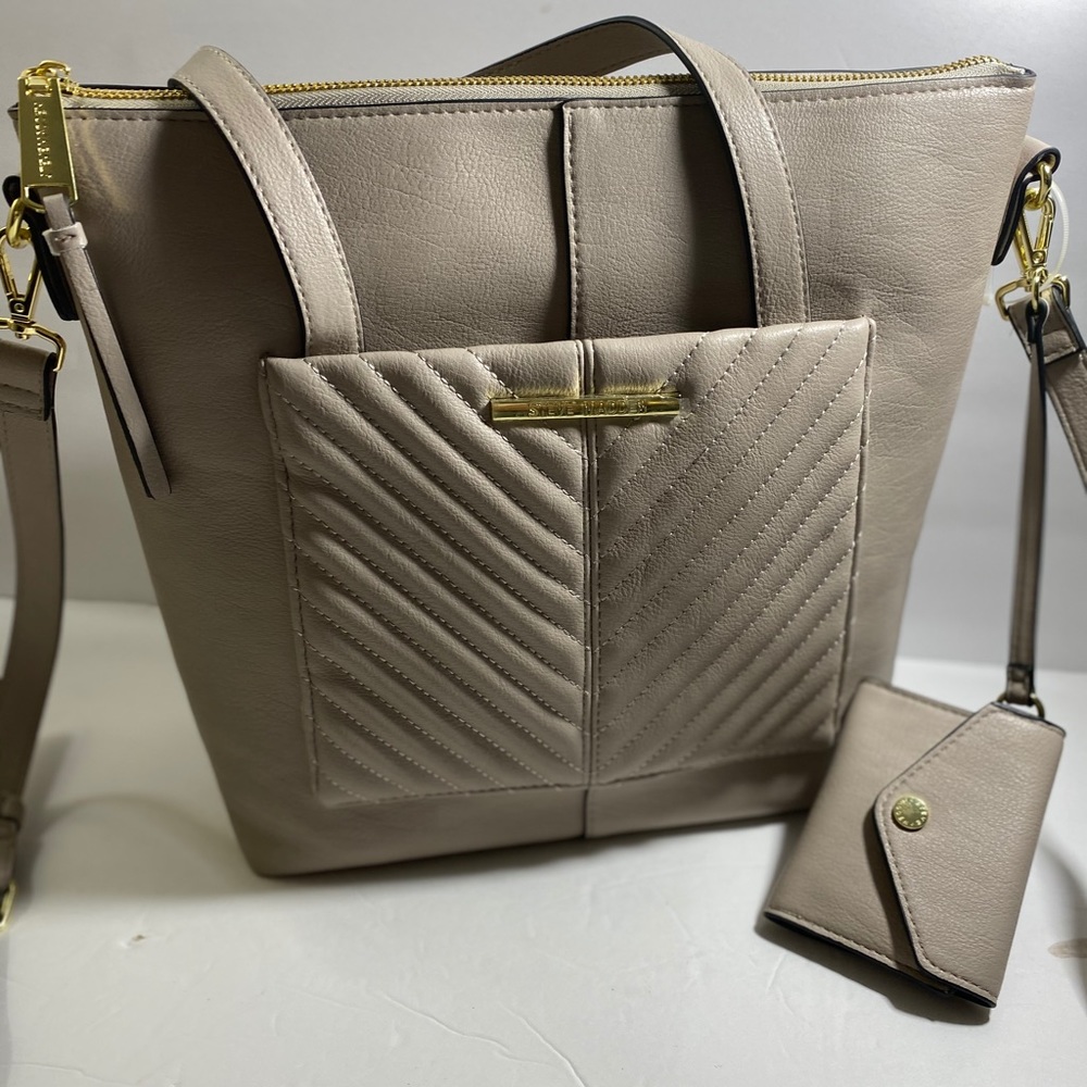 STEVE MADDEN SMALL CHEVRON TOTE BISQUE